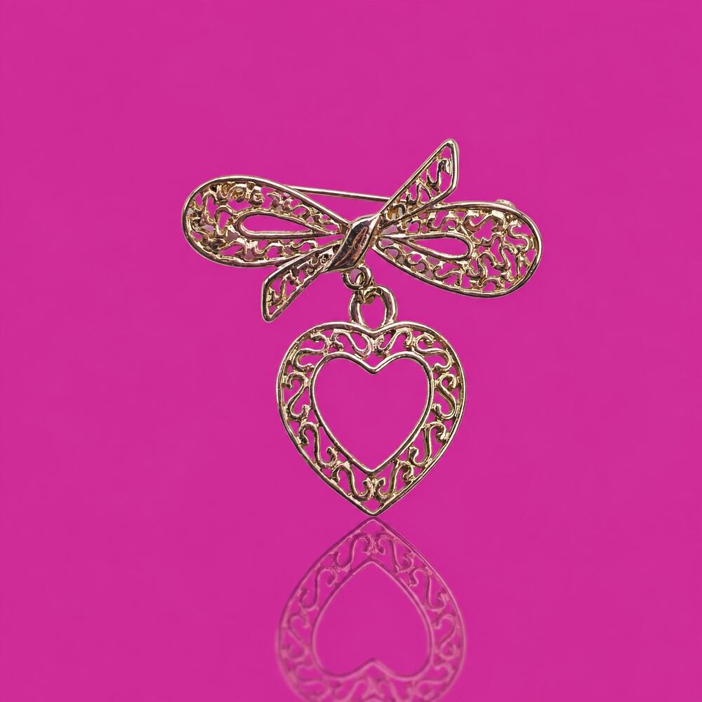 Vintage Filigree Heart and Bow Dangle Brooch – Gold Tone Fashion Jewelry
